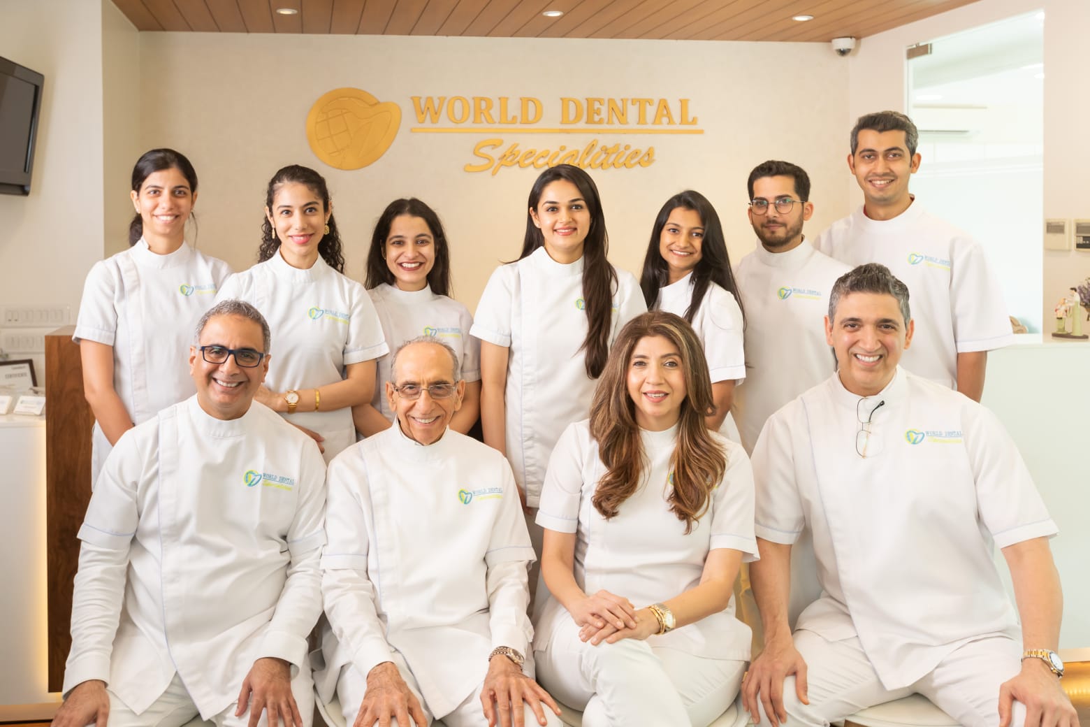 Porcelain Laminate Veneers at World Dental Specialities